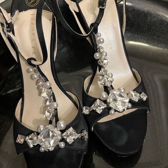 Ivanka Trump Black Alluvia Satin Jeweled Evening Sandals Sz 8 - Picture 10 of 14